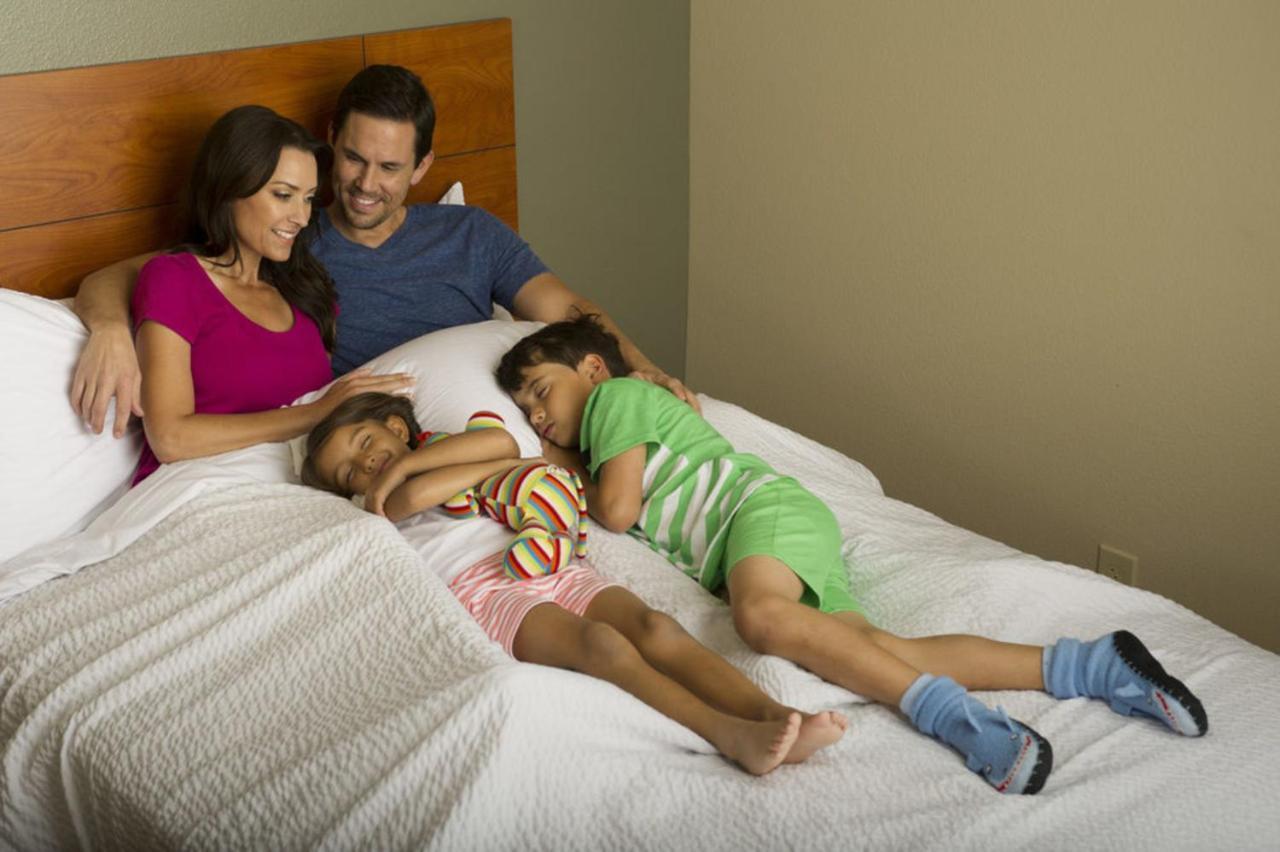 Woodspring Suites Conroe Ngoại thất bức ảnh